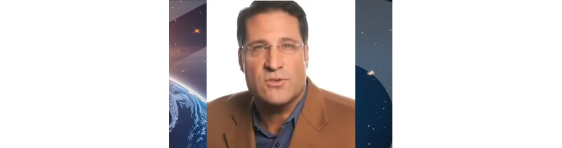 Доктор Adam Saucedo, M.D.